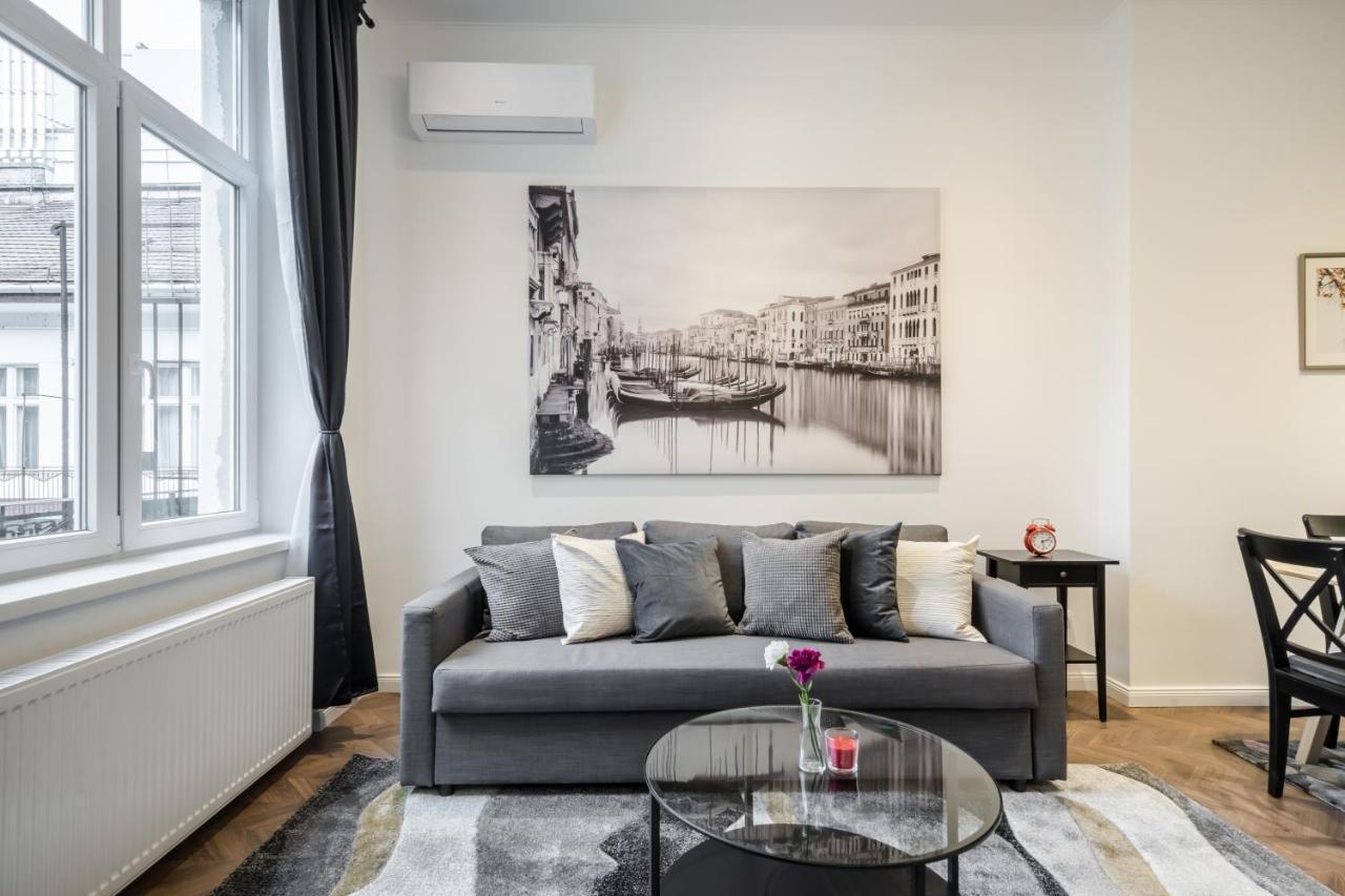 Bpr Sirius Suite With A/C Budapest Exterior foto